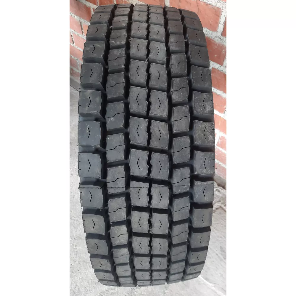 Грузовая шина 305/70 R19,5 Long March LM-329 18PR в Еманжелинске