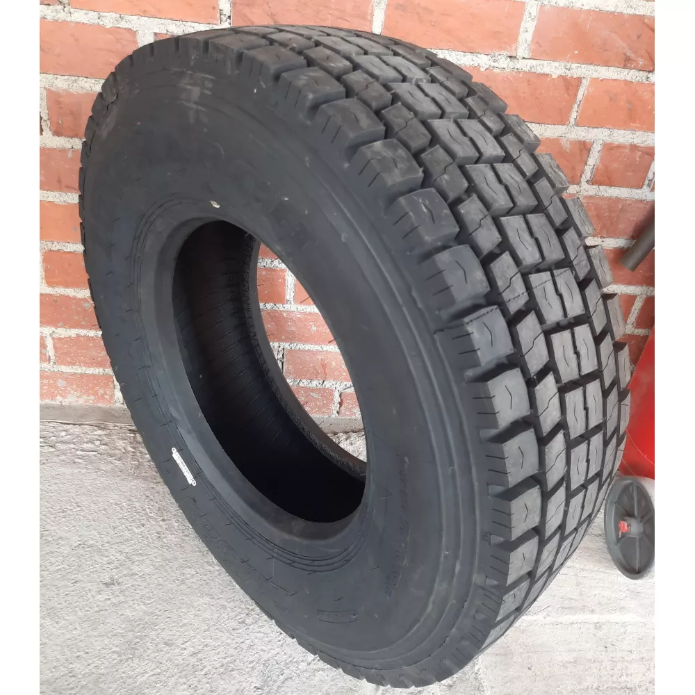 Грузовая шина 305/70 R19,5 Long March LM-329 18PR в Еманжелинске